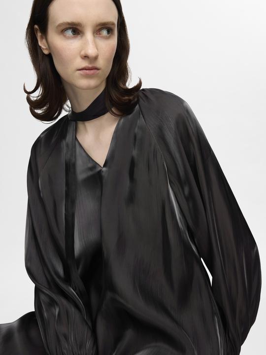 Produktbild Selected Femme Metallic Kleid mit V-Ausschnitt (40)