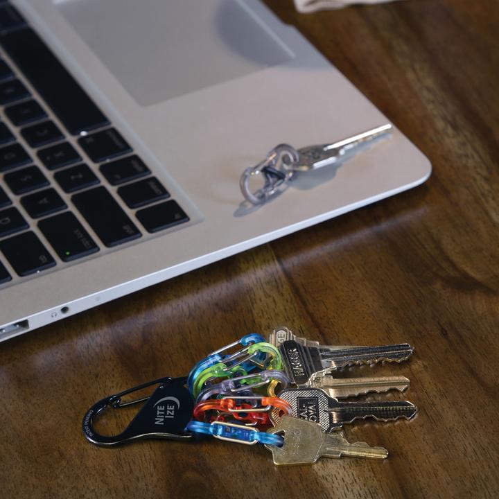 Actual product image Nite Ize KeyRack stainless steel + 6 x micro carabiner plastic x (KLKP-01-R3) colors