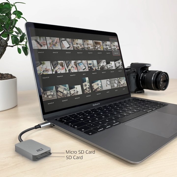 Produktbild USB-C card reader for SD and micro SD, SD 4.0 UHS-II