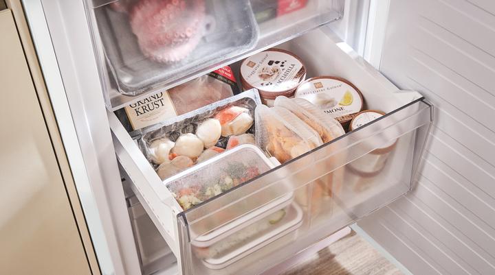 Produktbild Candy CNCQ2T618EW (355 l)