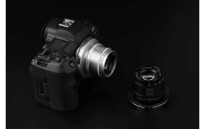 Produktbild TTArtisan 35mm f/1,4 für Canon RF (APS-C) (Canon RF, APS-C / DX)