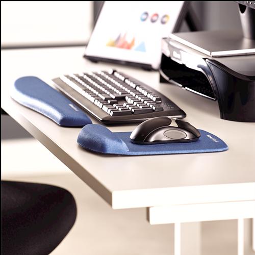Actual product image Fellowes PlushTouch (S)