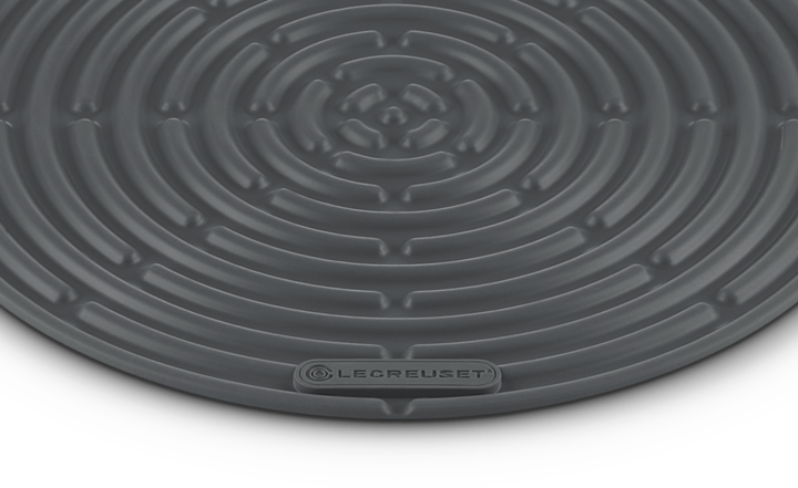 Actual product image Le Creuset Potholder Round Classic Flint (Silicone)