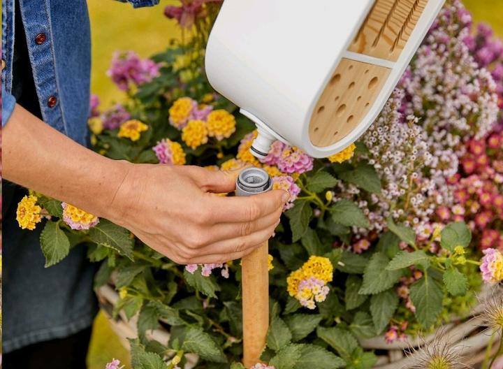 Produktbild Gardena ClickUp! Insektenhotel Aktion (Biene, Schmetterlinge, Marienkäfer)