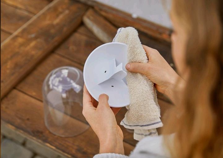Actual product image Gardena ClickUp! Bird Feeder Action