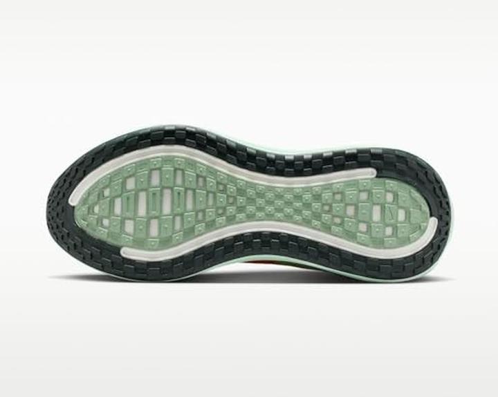 Produktbild Nike Vomero Plus (40)