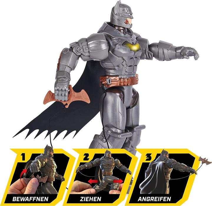 Actual product image Spin Master Batman Deluxe with punch and throw function 30cm