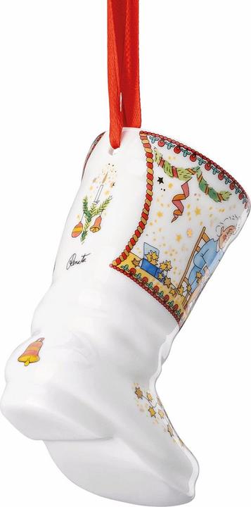 Questa nuova collezione in porcellana di Totoro è tutto ciò che vorrete