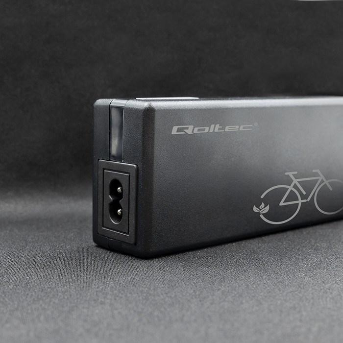 Actual product image Qoltec Ładowarka do baterii roweru elektrycznego 36V | 42V | 2A | 5.5*2.5 (E-bike charger)