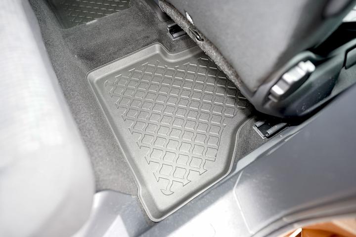 Produktbild Aristar Allwetter Fussmatten für VW Caddy ab 11.2020 / Ford Tourneo Connect III ab 05.2022 (1 Set à 4 Fussmatten)