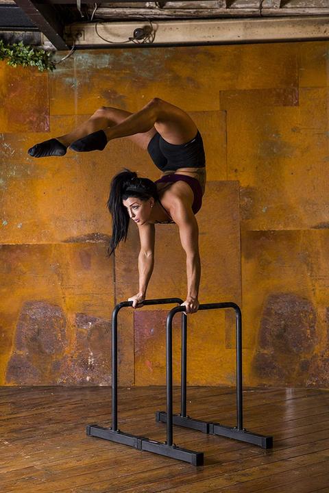 Produktbild Gravity Fitness Dip-Station