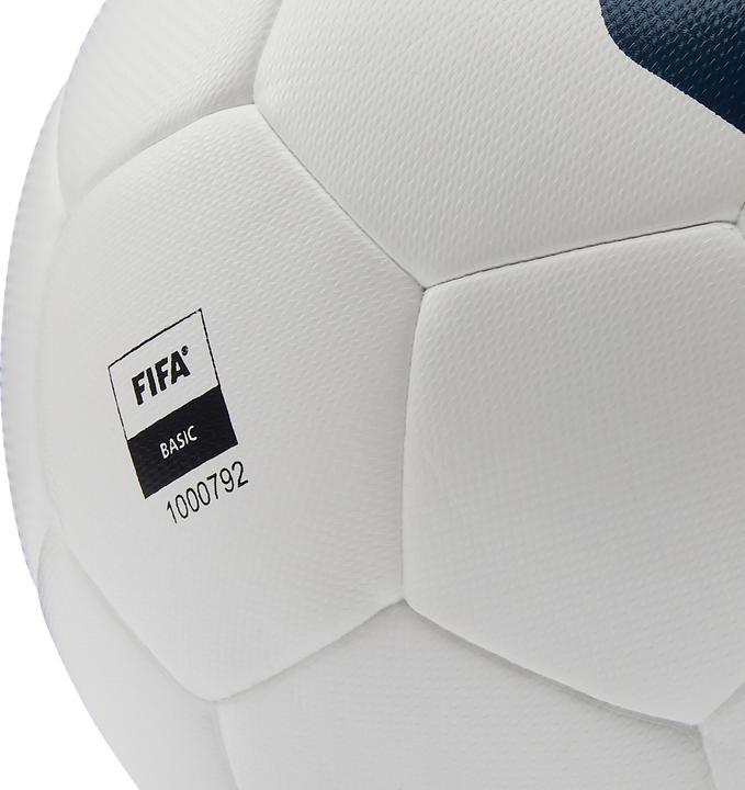 Actual product image Kipsta F500 Hybrid (4)