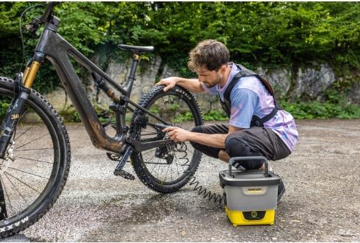 Produktbild Kärcher Mobile Outdoor Cleaner OC 4 + Bike Kit (Akkubetrieb)