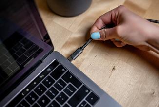 Productafbeelding Newell USB-C - USB-C 3.2 Gen 2 kabel - 2 m, grafiet (2 m, USB 3.2 Gen 2, 100 W)