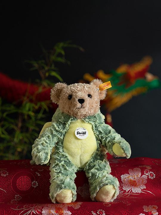 Produktbild Steiff Hoodie - Teddybär Drache 27cm grün (27 cm)