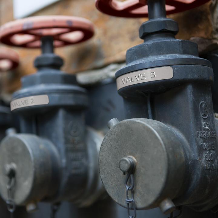 Produktbild Dymo Metall-Prägeband (1.20 cm, Silber)