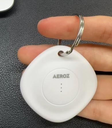Actual product image Aeroz TAG-1000 White (4-pack) Key Finder for use with iPhone - Works with de