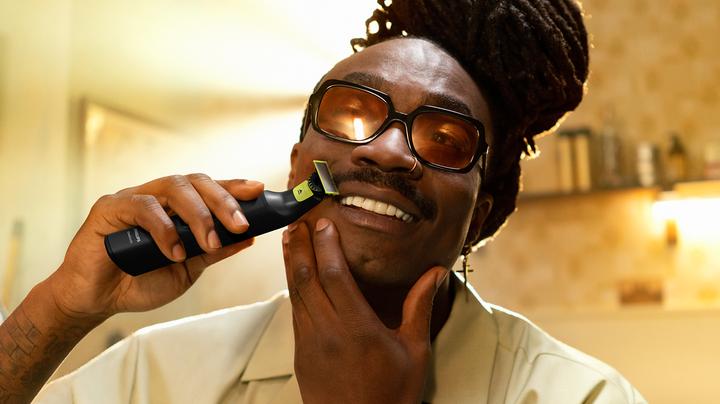 Actual product image Philips OneBlade Pro 360 Face + Body (QP6542/15)