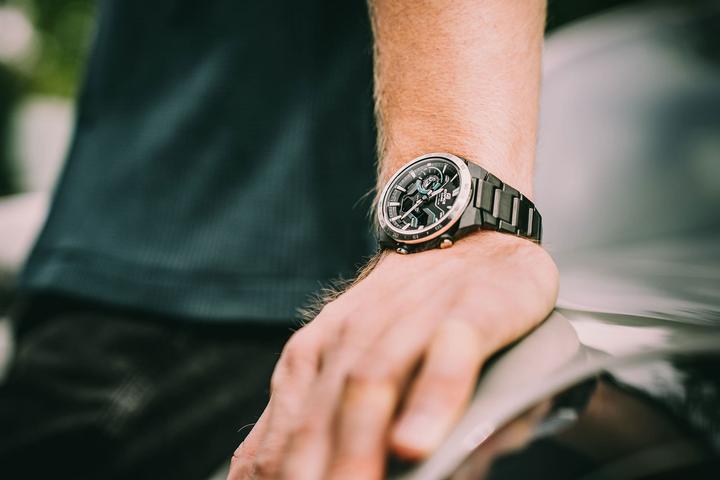 Produktbild Casio ECB-2200DD-1A (Sportuhr, 48 mm)