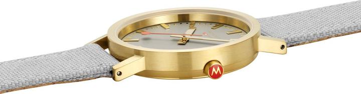 Actual product image Mondaine Classic - von der Natur inspiriert - Ip Gold (Analogue wristwatch, 36 mm)