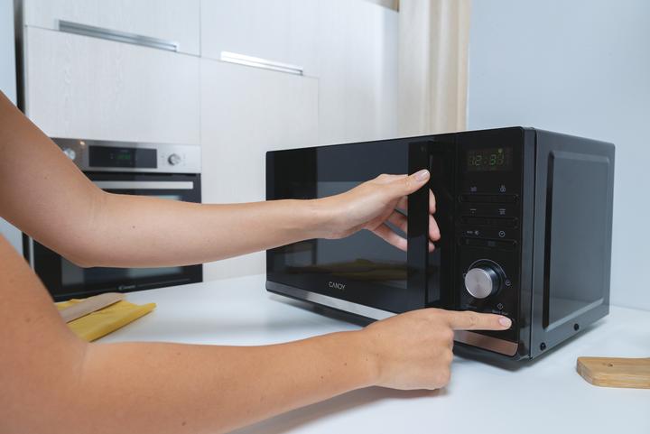 Productafbeelding Candy CMGA23TNDB Magnetron met grill 23 L 900 W Zwart (23 l)