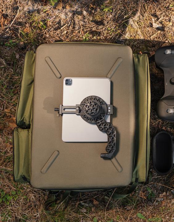 Produktbild Deeper Quest Tablet- und Fernbedienungs-Halterung