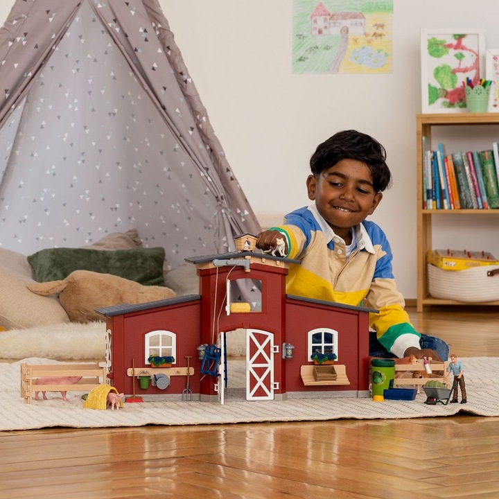 Actual product image Schleich Barn with animals and accessories