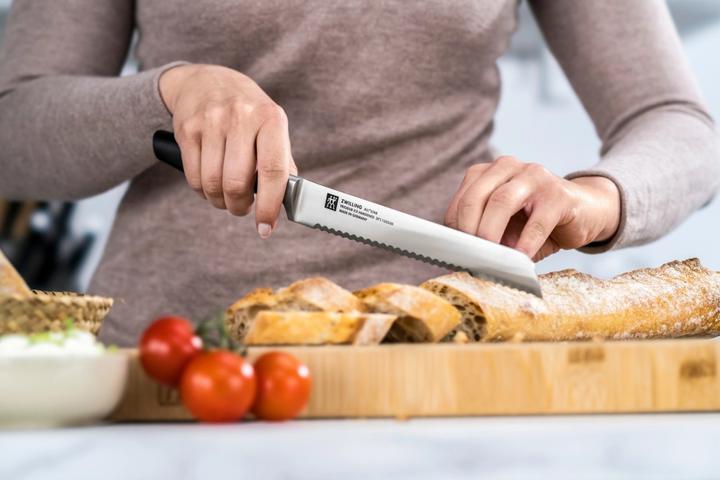 Actual product image Zwilling All Star bread knife 200, black (20 cm)