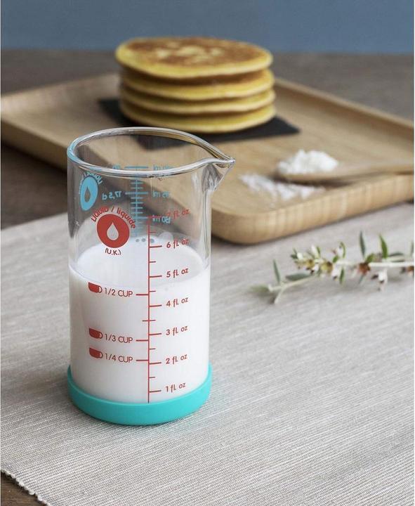 Produktbild Pebbly Messbecher mit Silikonboden (200 ml)