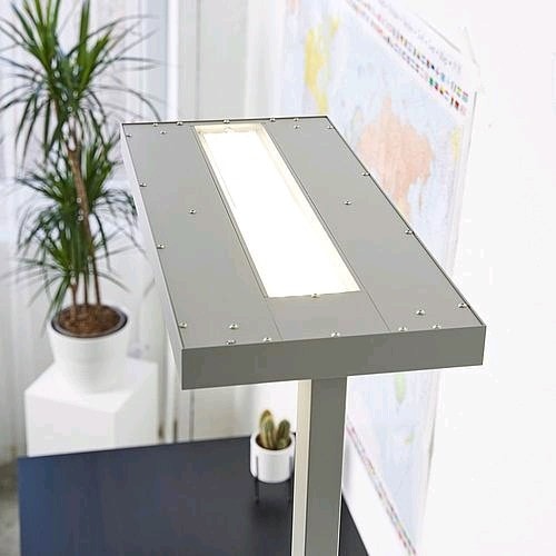Produktbild LEDmaxx gg113913 LEDStehleuchte 2Way UGR174040W silber (4600 lm)