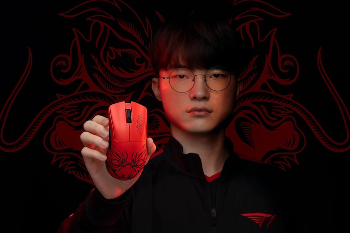Actual product image Razer Deathadder V3 Pro Faker Edition (Wireless, Cable)