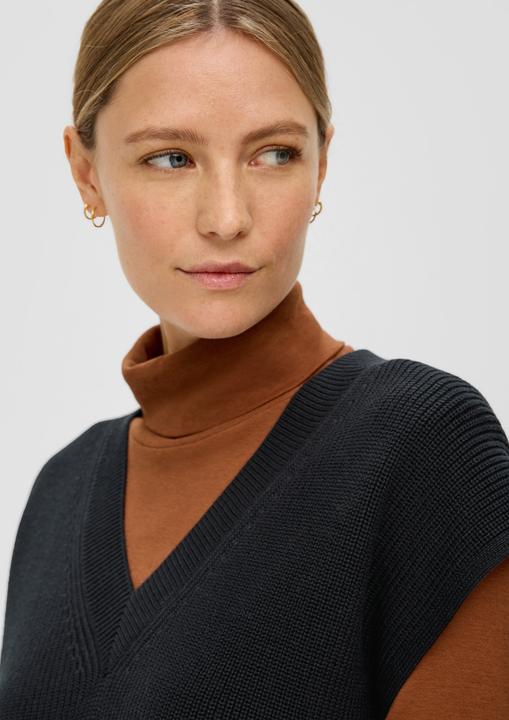 Image du produit s.Oliver Strickjacke Lockerer Strick-Pullunder (48)