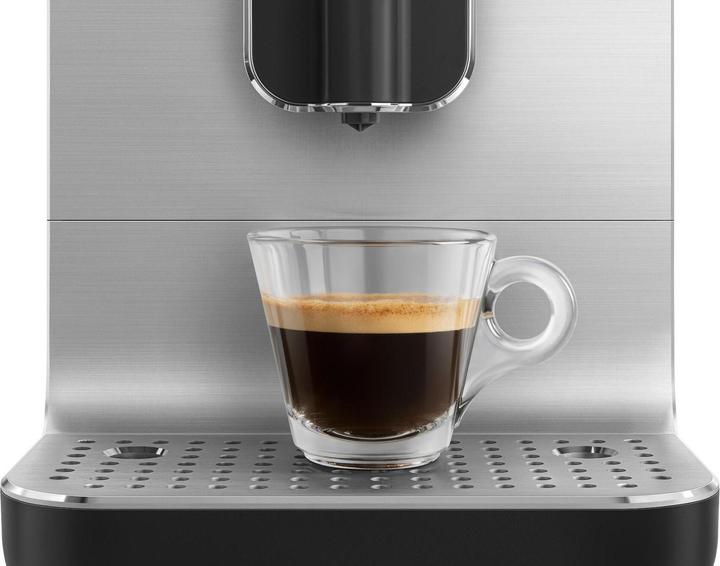 Actual product image Smeg BCC11BLMEU