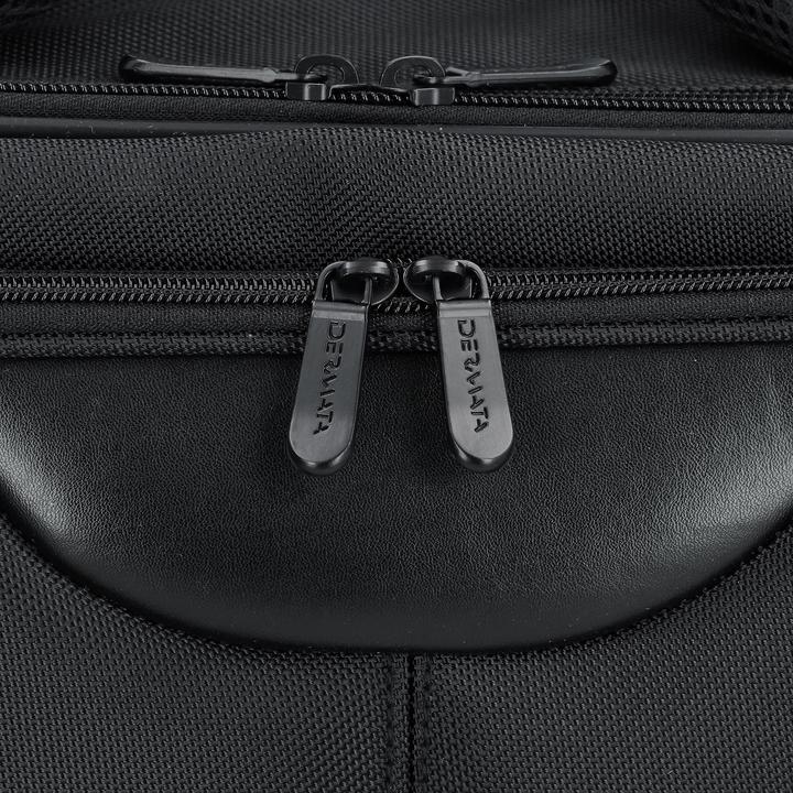 Actual product image Dermata Nylon Laptop Case 43.5cm (14")