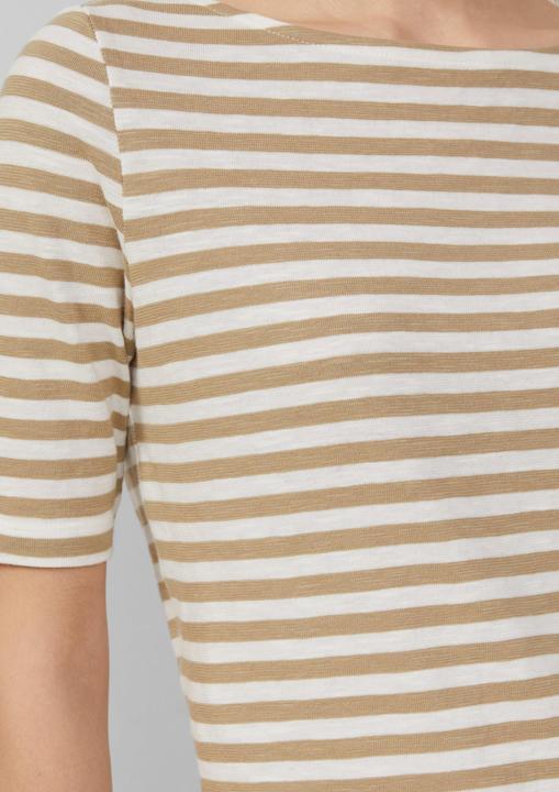 Produktbild S.Oliver T-Shirt Gestreiftes T-Shirt im Slim Fit mit Flammgarnstruktur (42)
