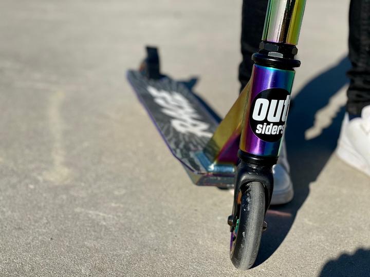 Produktbild ET Toys Outsiders Rage Pro Stunt Scooter NeoChrome (081B)