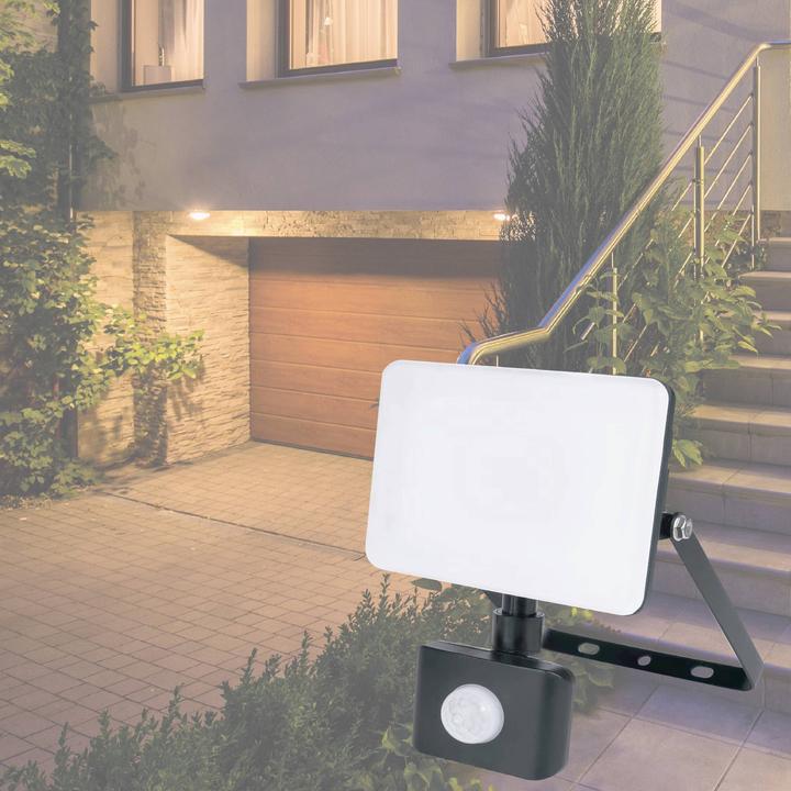 Actual product image Müller Licht Müller-Licht Orlando 21600072 LED-Aussenstrahler mit Bewegungsmelder 20 W Neutra (2200 lm, IP44)