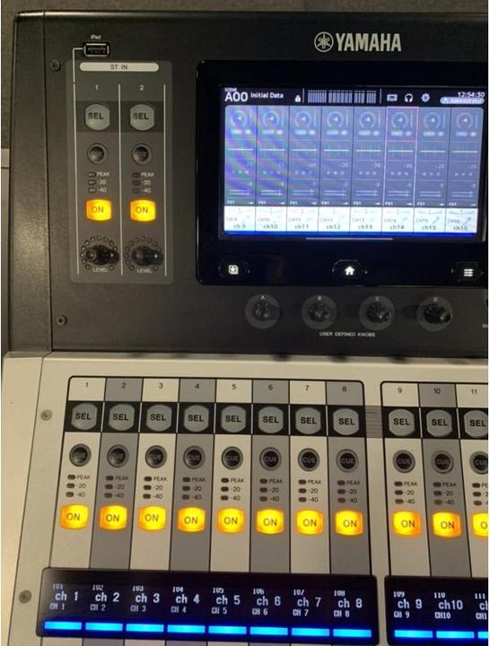 Actual product image Yamaha TF1 (Studio- and Livemixer)