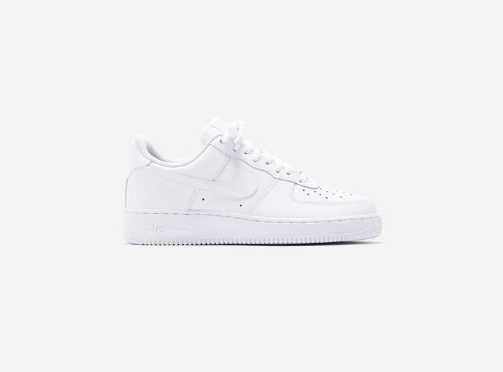 Produktbild Nike Air Force 1 '07 (36)