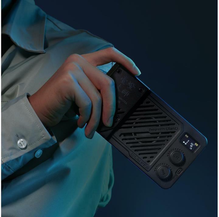 Image du produit Ulanzi LM P40RGB Portable Video Light 40W RGB (Lumière vidéo)