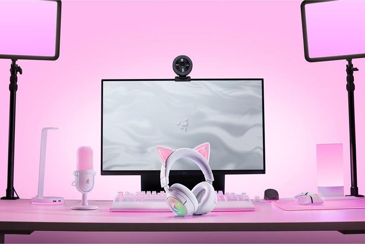 Actual product image Razer Kraken Kitty V3 Pro - White (Wireless)