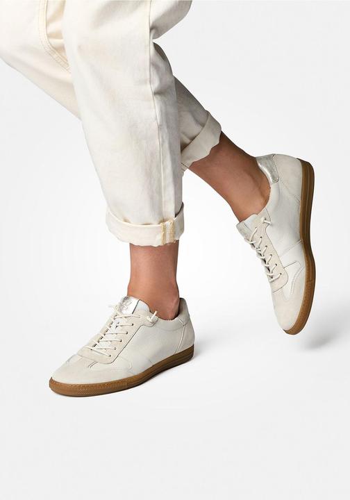 Image du produit Paul Green Basket à la mode de la marque en cuir de haute qualité. Grâce à son design épuré, elle se laisse (40)