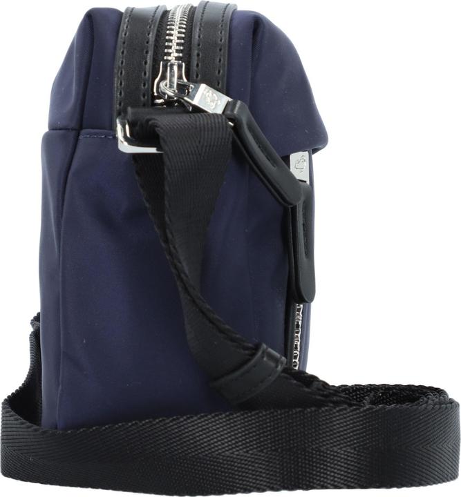Actual product image Mandarina Duck Shoulder Bag Hunter Small Crossover VCT34