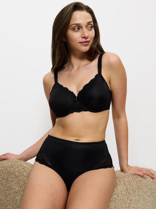 Actual product image Triumph Ladyform Soft maxi briefs (42, pack of 2)
