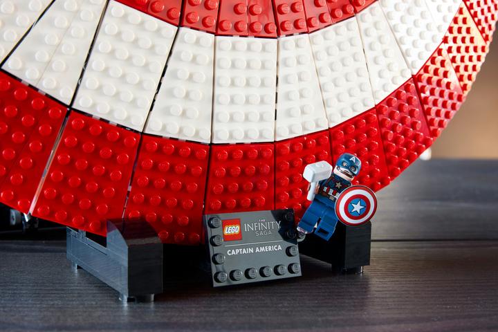 Produktbild LEGO Captain Americas Schild (76262, LEGO Marvel)