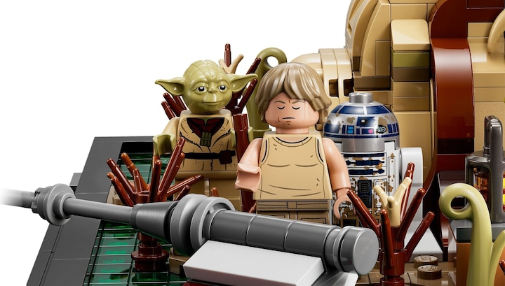 Actual product image LEGO Jedi Training on Dagobah - Diorama (75330, LEGO Star Wars)