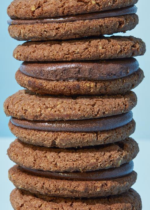 Produktbild KoRo Hafer-Doppelkeks mit dunkler Schokofüllung (1 Stk., 180 g)