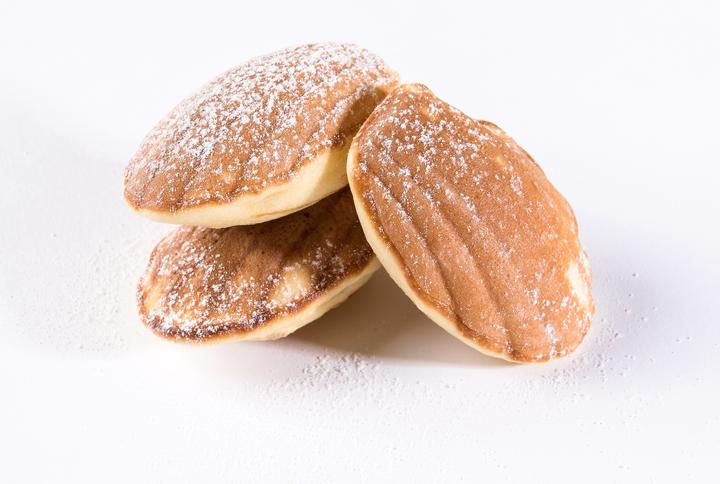 Actual product image Trisa Retro