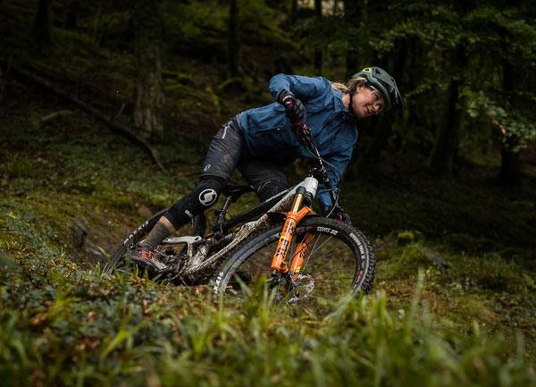 Produktbild Lazer Sport Helm Impala MIPS Dark Green Flash Yellow, S (52 - 56 cm)