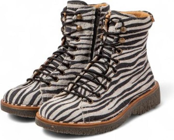 Actual product image El Naturalista Volcano Oxford Boot (41)